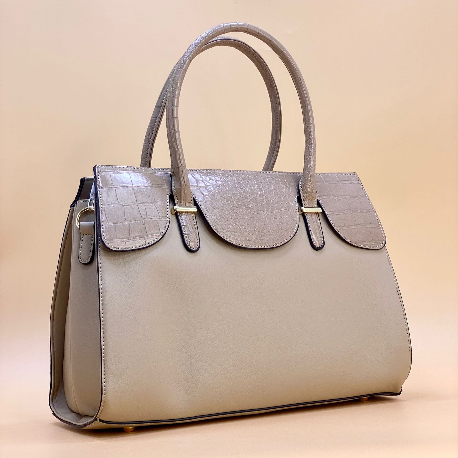 2023 Women Handbags - B423