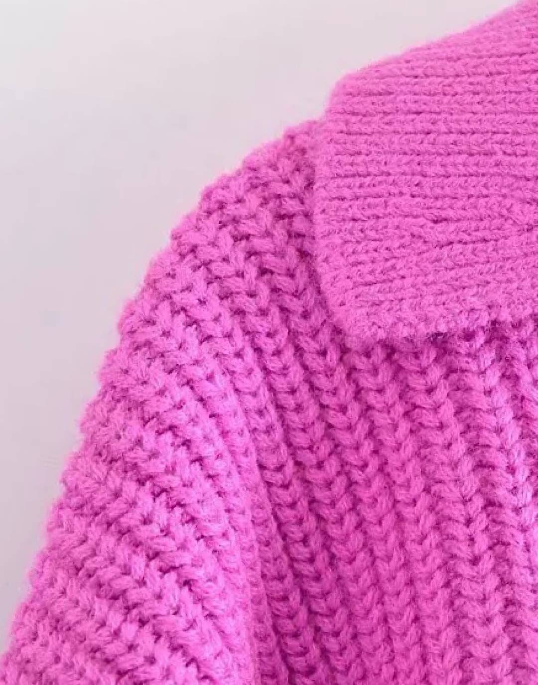 Cropped Pink Sweater with Short Collar