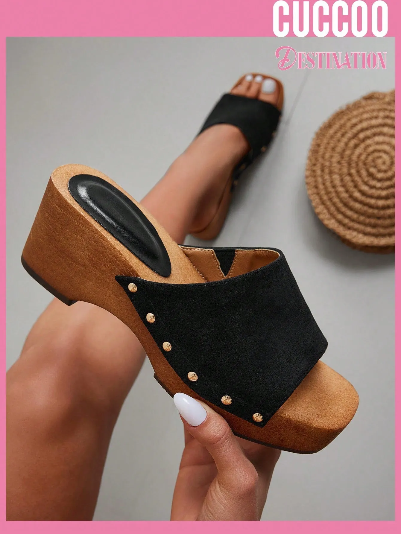 Fashionable wedge platform sandals for spring and summer