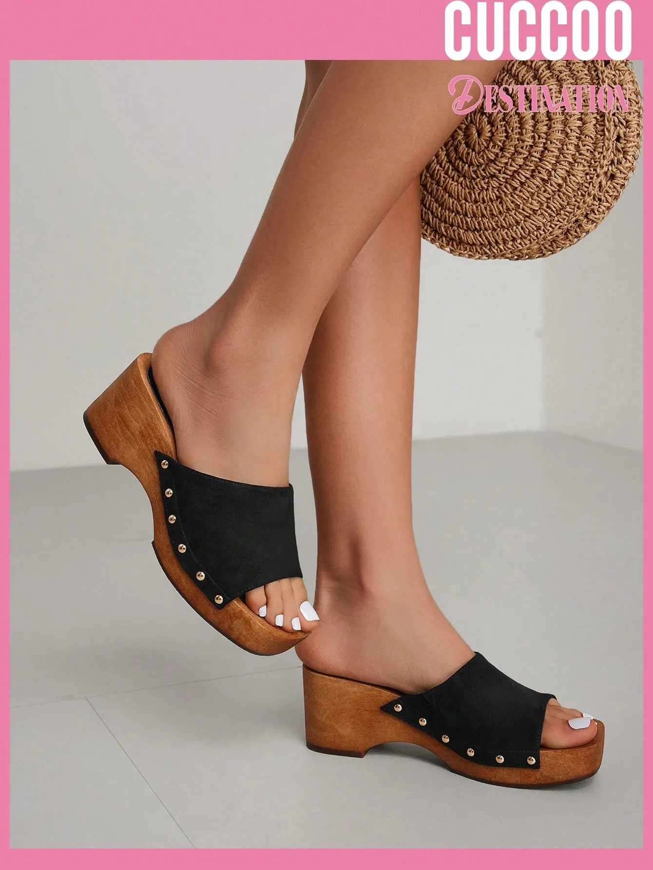 Fashionable wedge platform sandals for spring and summer