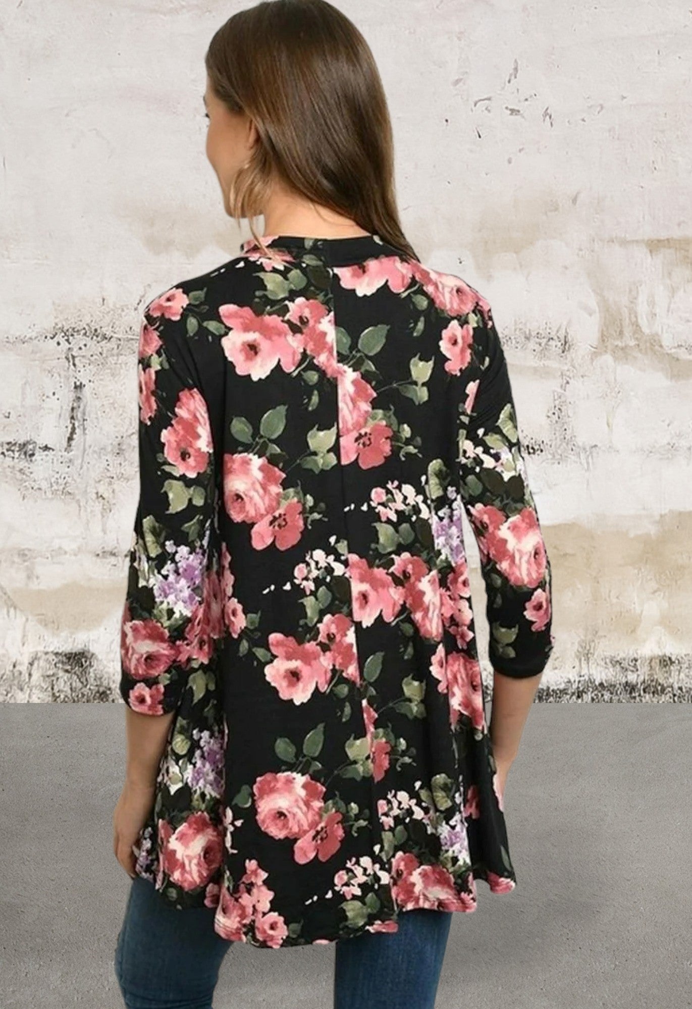 Floral print tunic top, black 3/4 sleeve, round neck