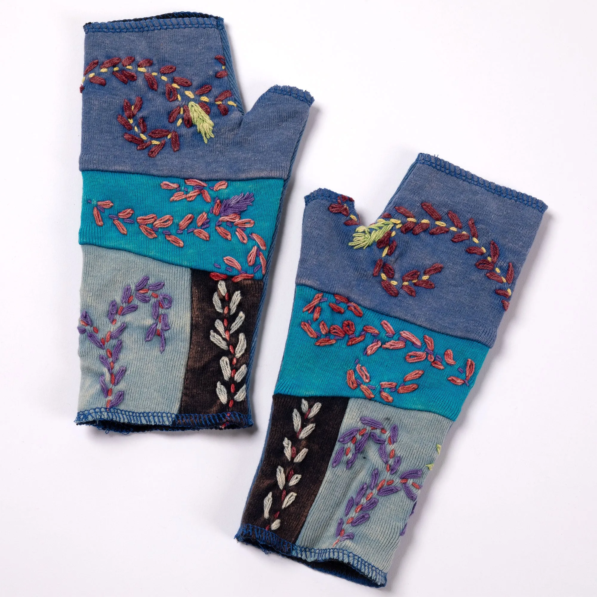 Eden Garden Handwarmers Embroidered