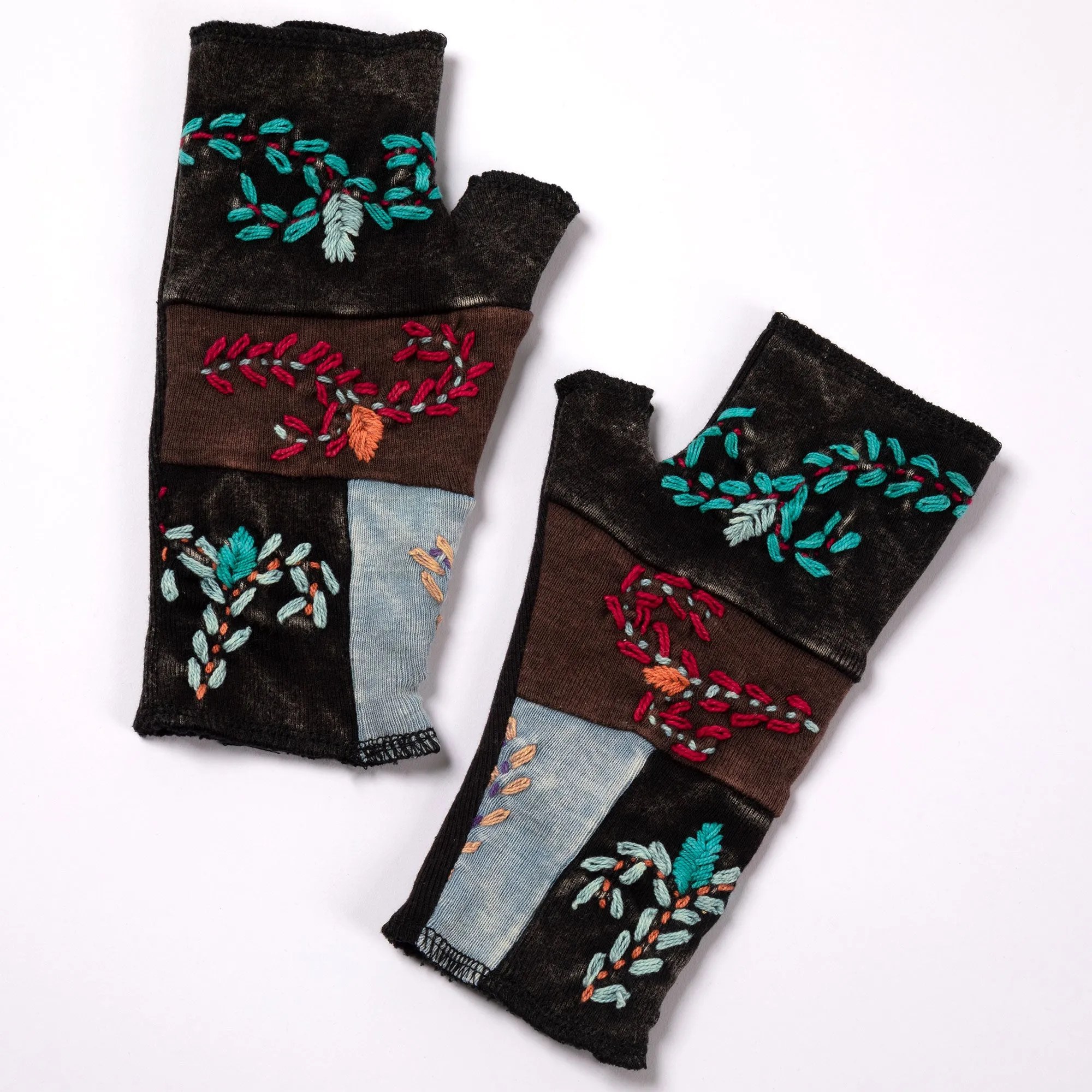 Eden Garden Handwarmers Embroidered