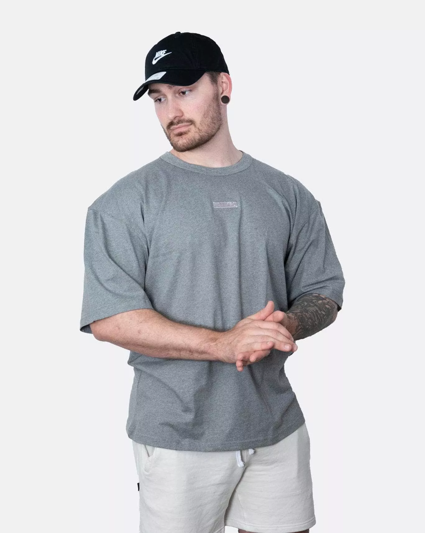 Google-friendly oversized tee for trainers, premium quality.