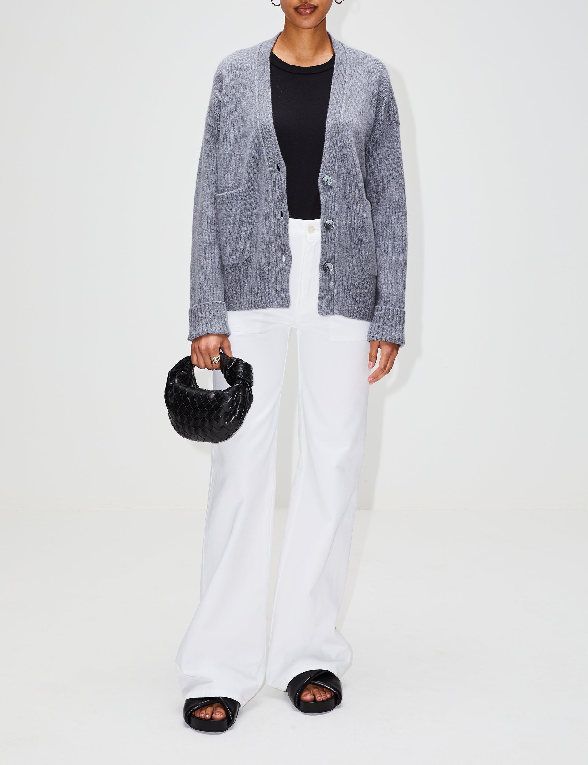 Google SEO optimized result: Stylish Two Pocket Knit Cardigan - Shop Now!