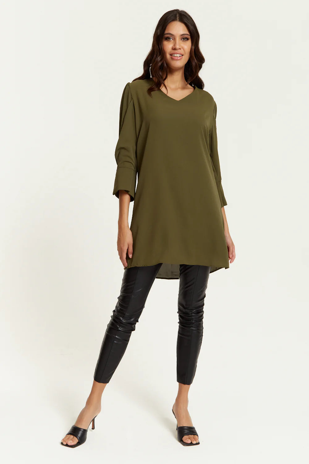 Hoxton Gal Oversized Sleeves V Neck Tunic