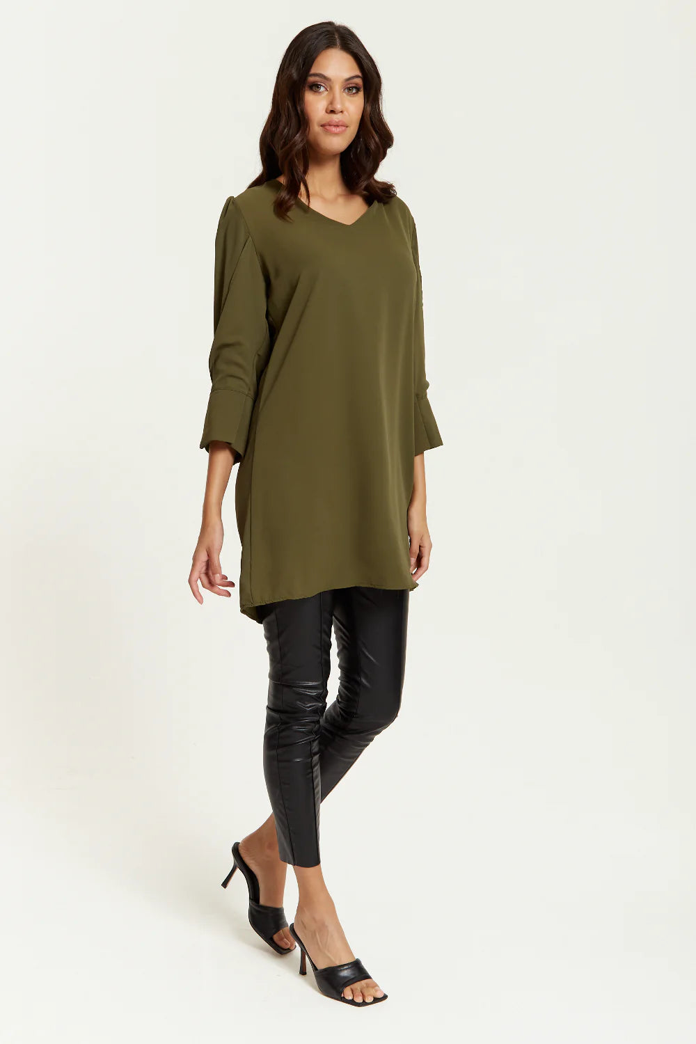 Hoxton Gal Oversized Sleeves V Neck Tunic