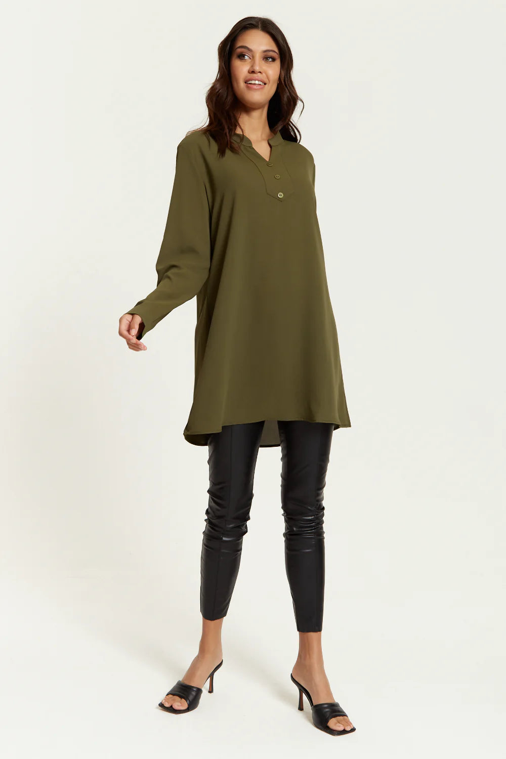 Hoxton Gal Tunic - Long Sleeves - Button Details