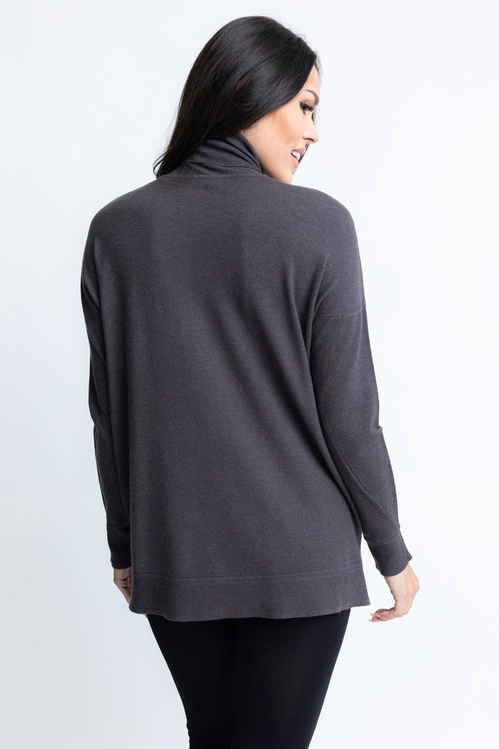 Knitted high-neck pullover