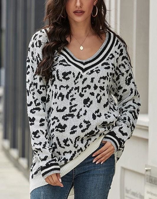 Leopard pattern pullover