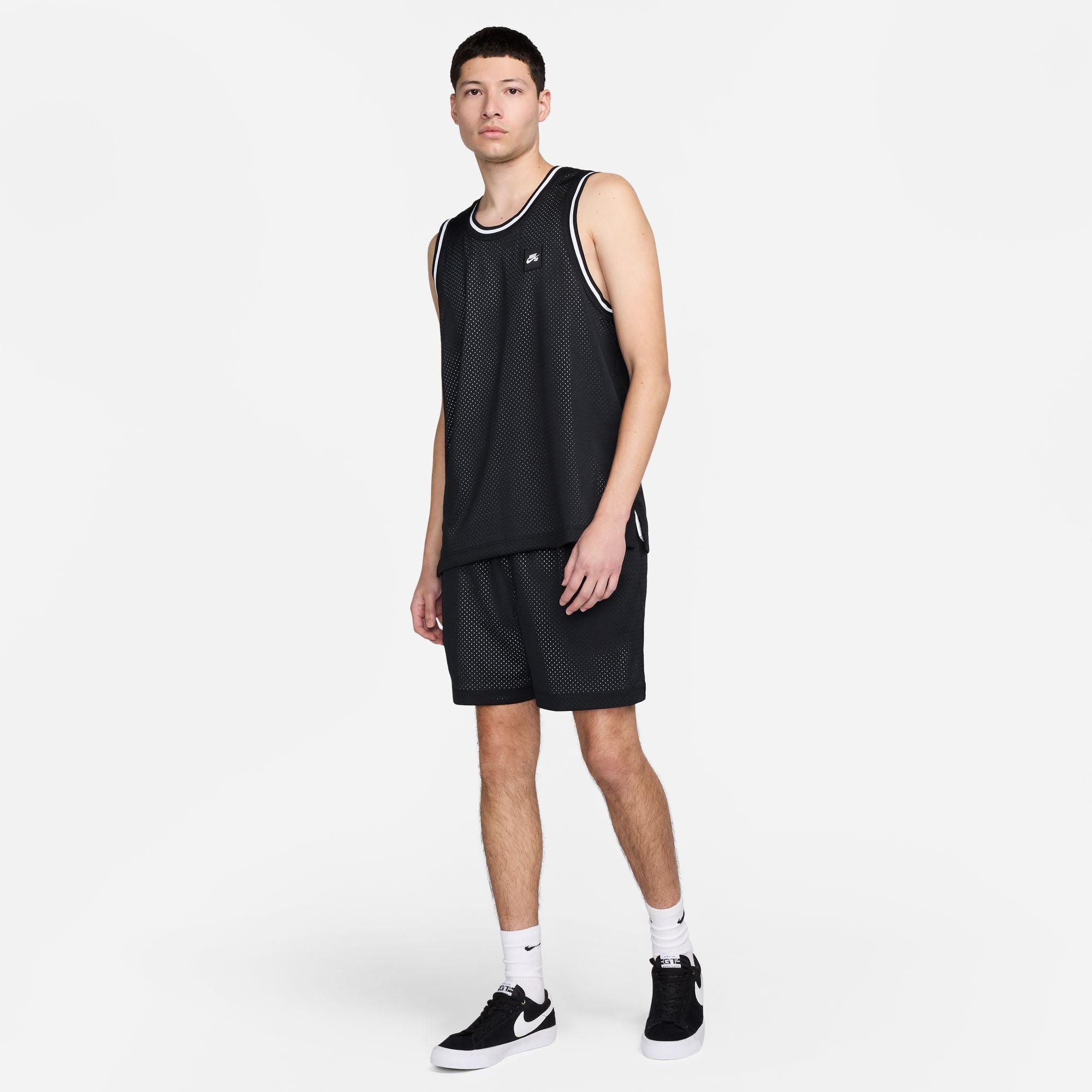 Nike SB reversible basketball jersey - black/white