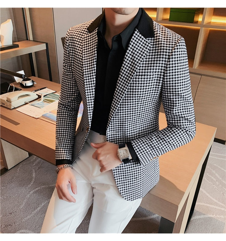 Plover Case Blazer Jacket: Timeless Style and Contemporary Functionality