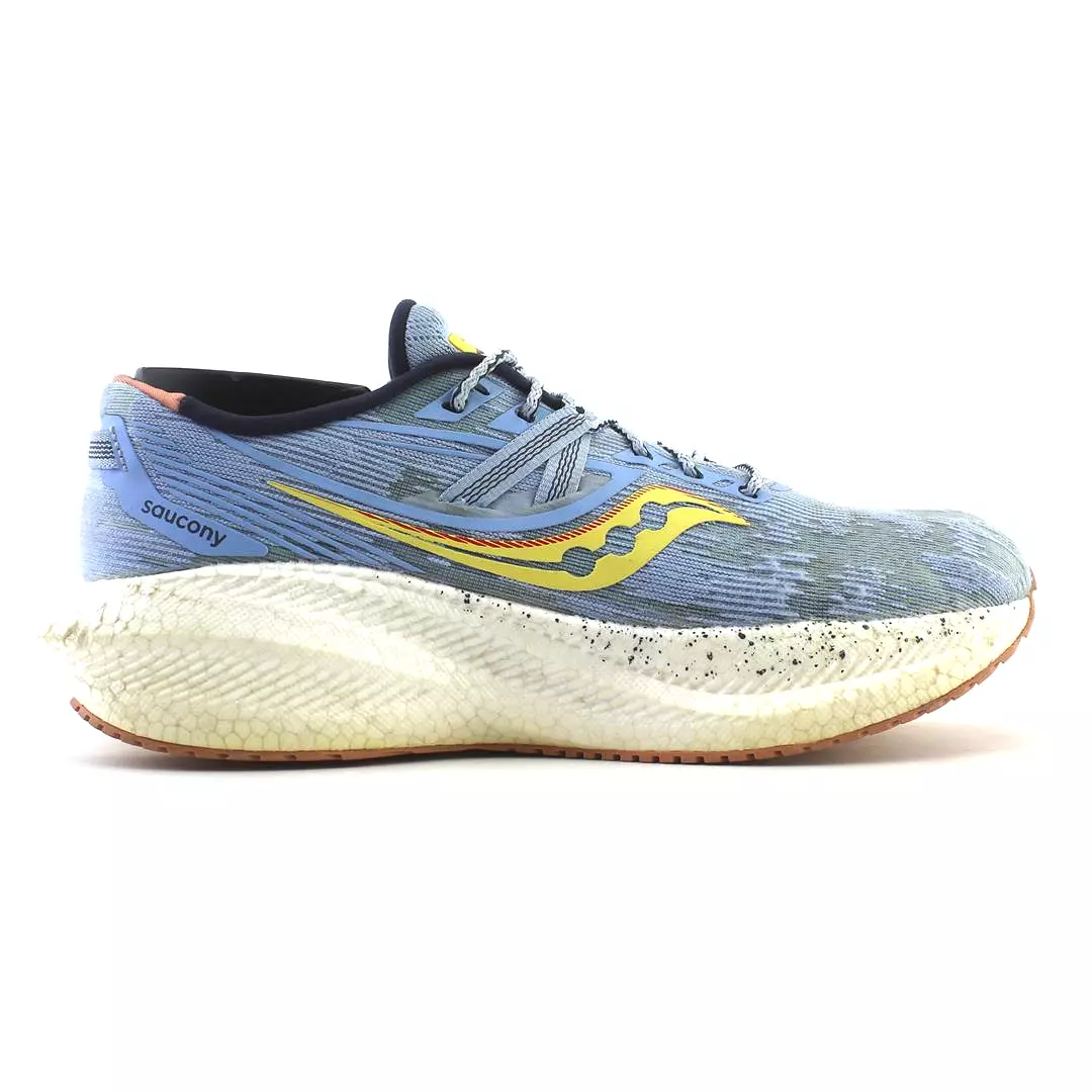 Saucony Triumph 20 running shoes.