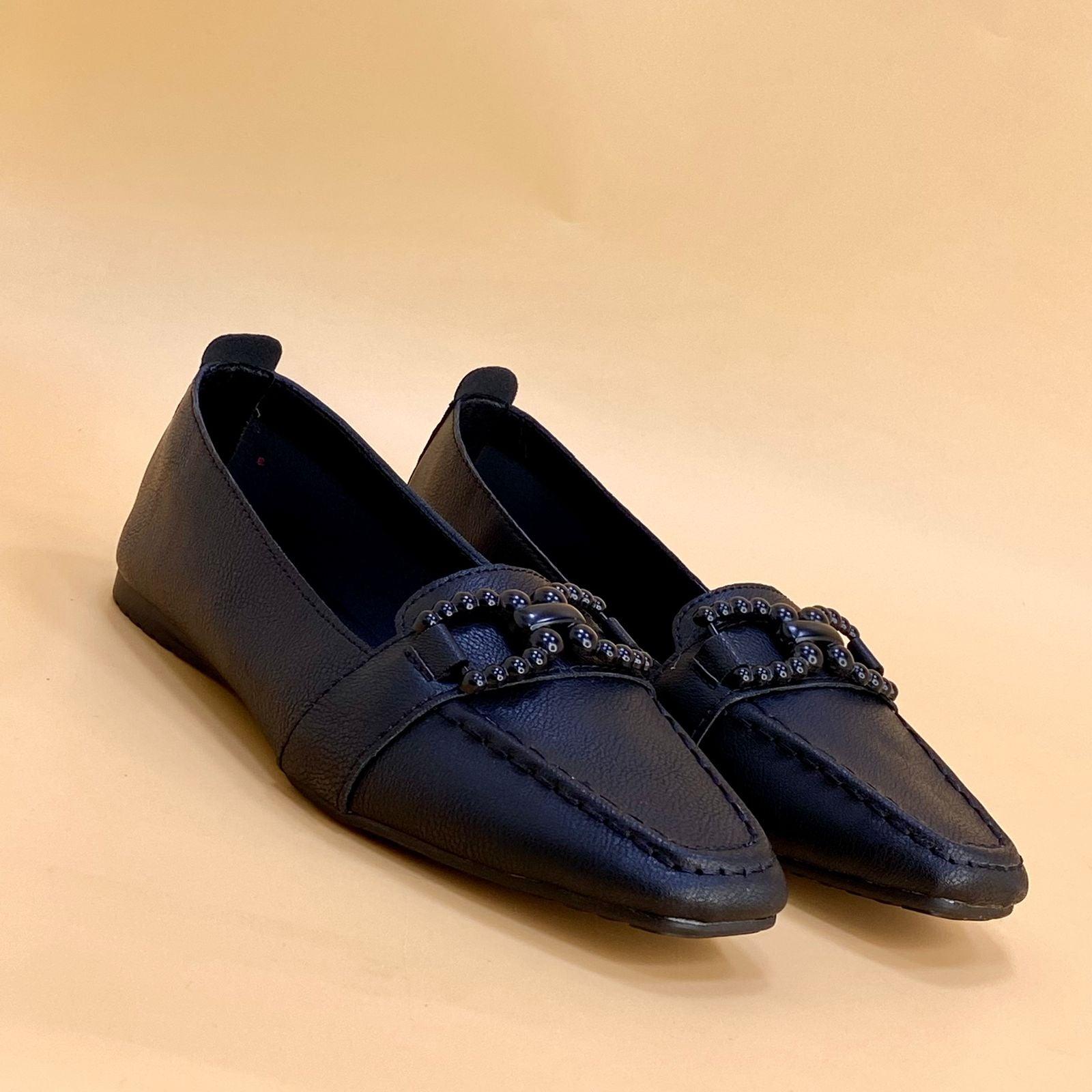 Shop now for W48 women's flat shoes.