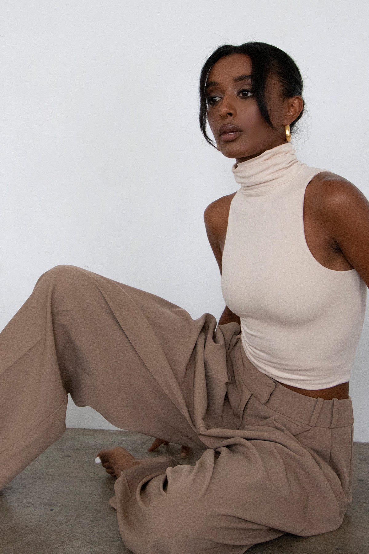 Sleeveless Turtleneck Top