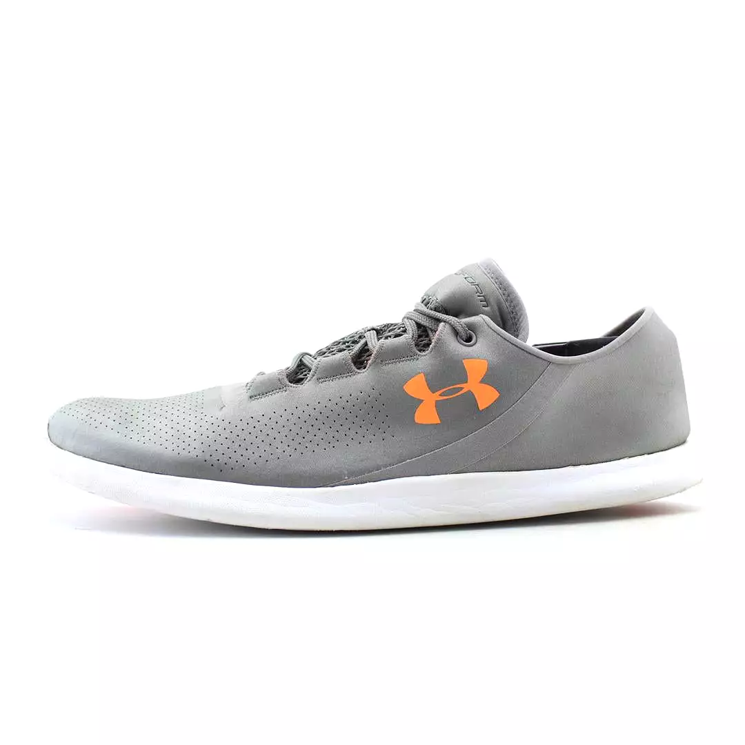 Under Armour Speedform Studio Lux