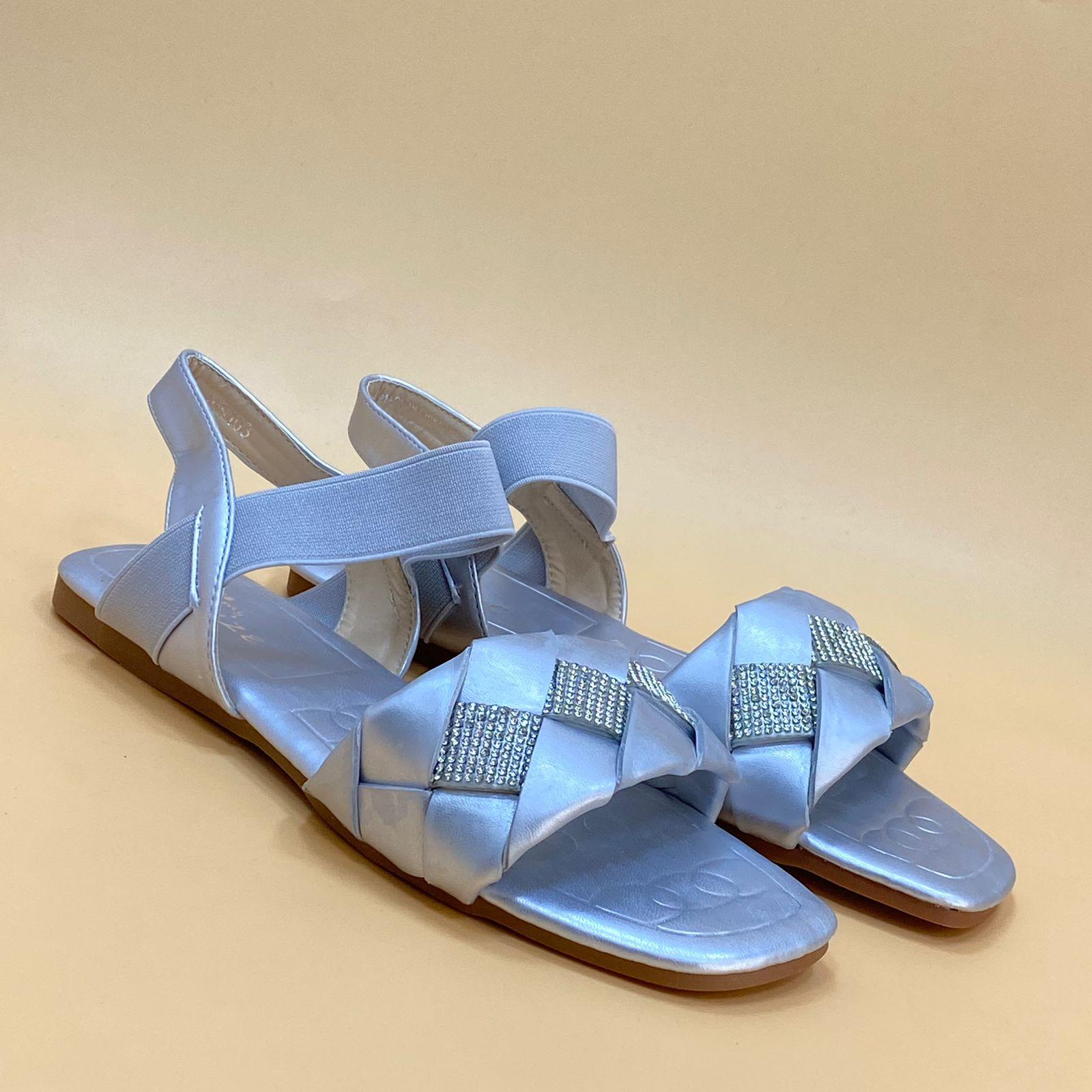 W114 women's sandals