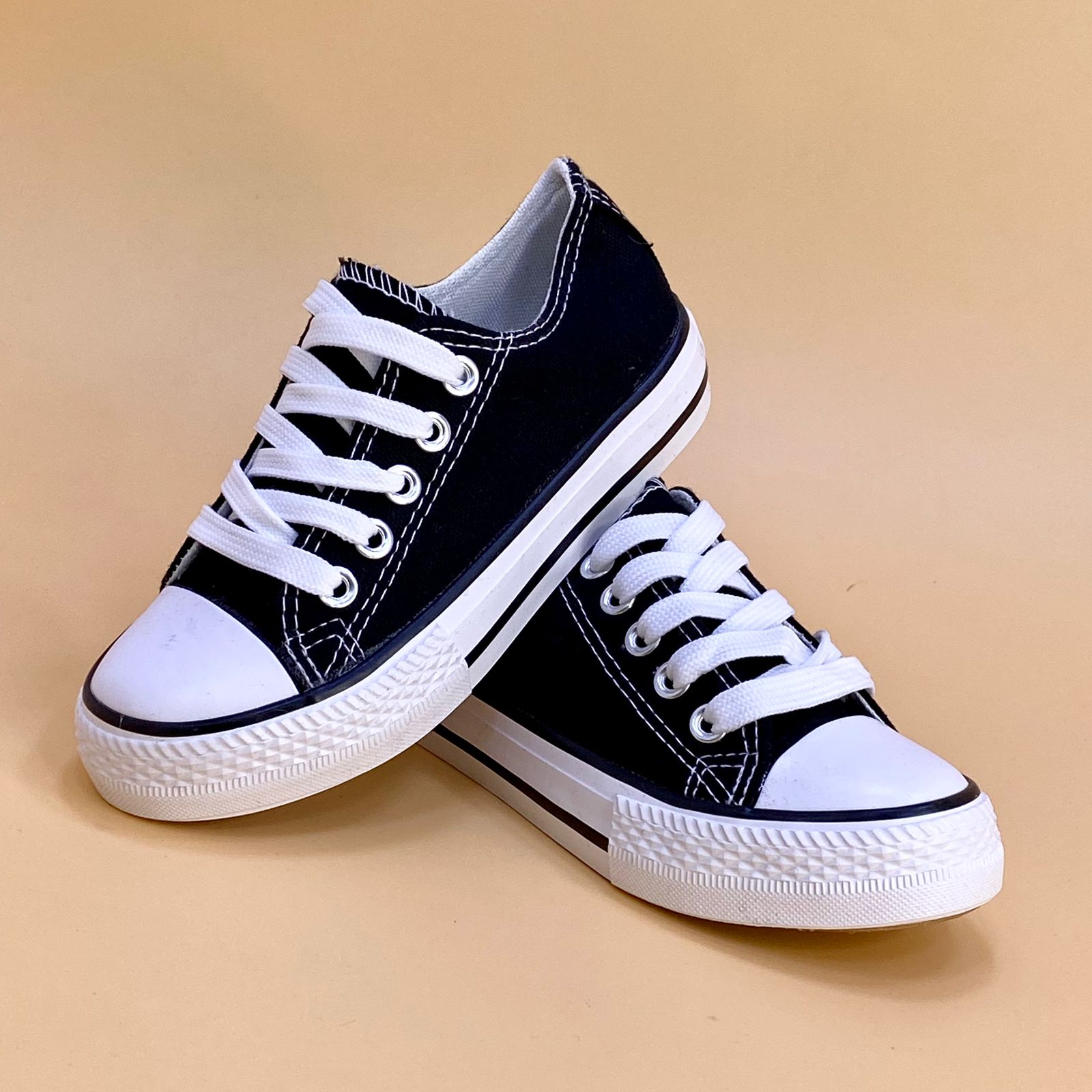 W7777 Women's Shoes | Sizes 37-41 | Latest Collection