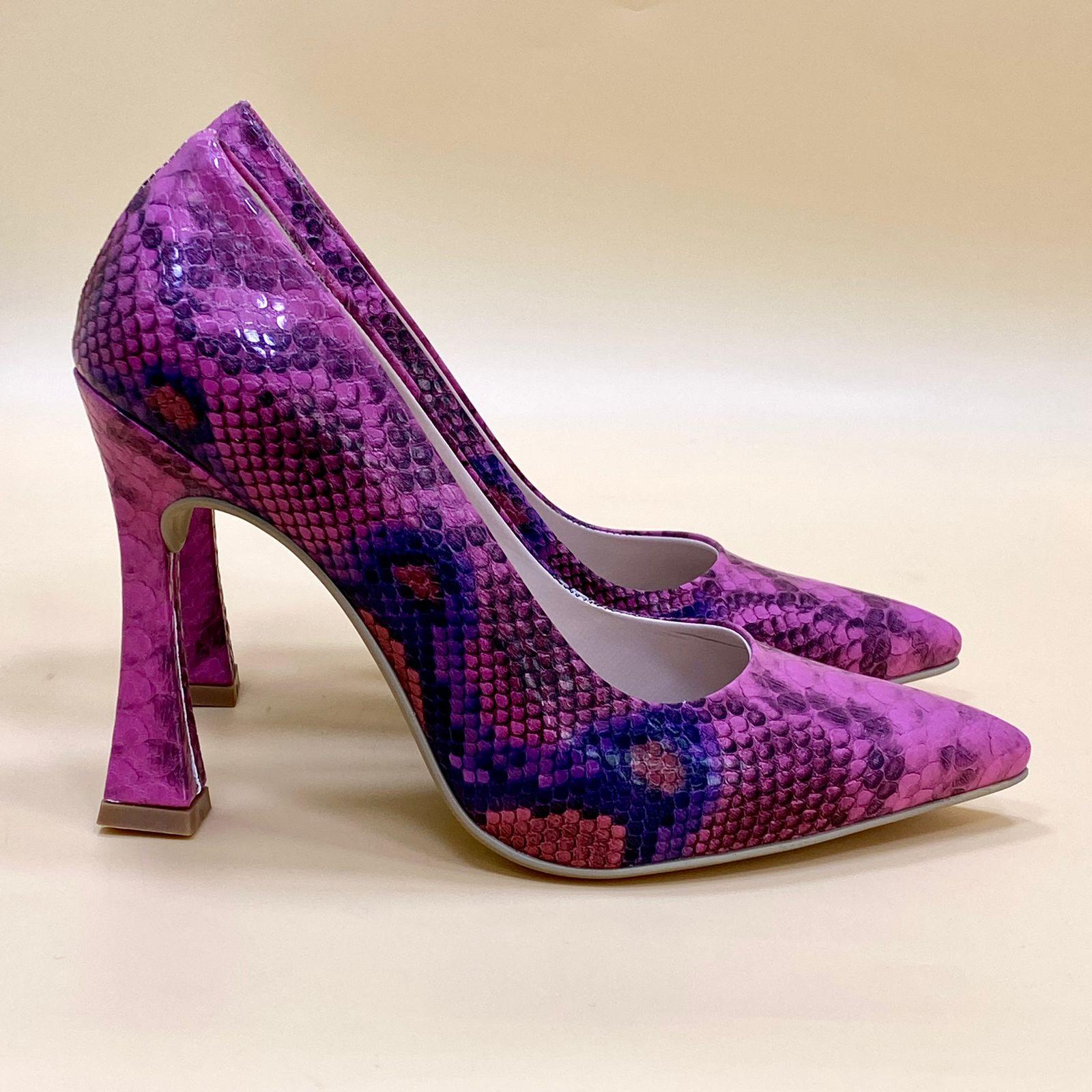 women's high heel shoes