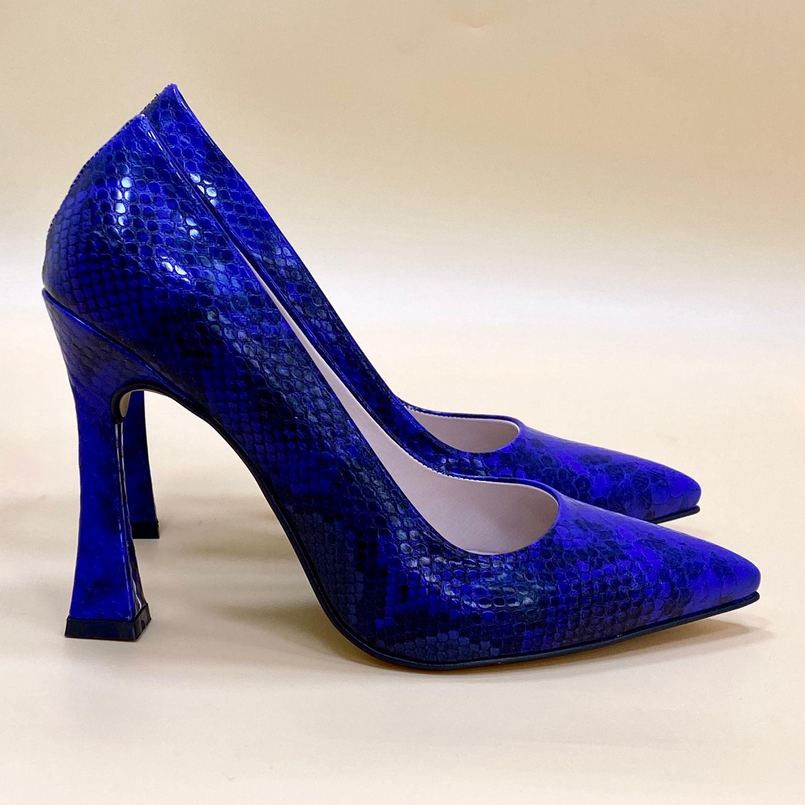 women's high heel shoes