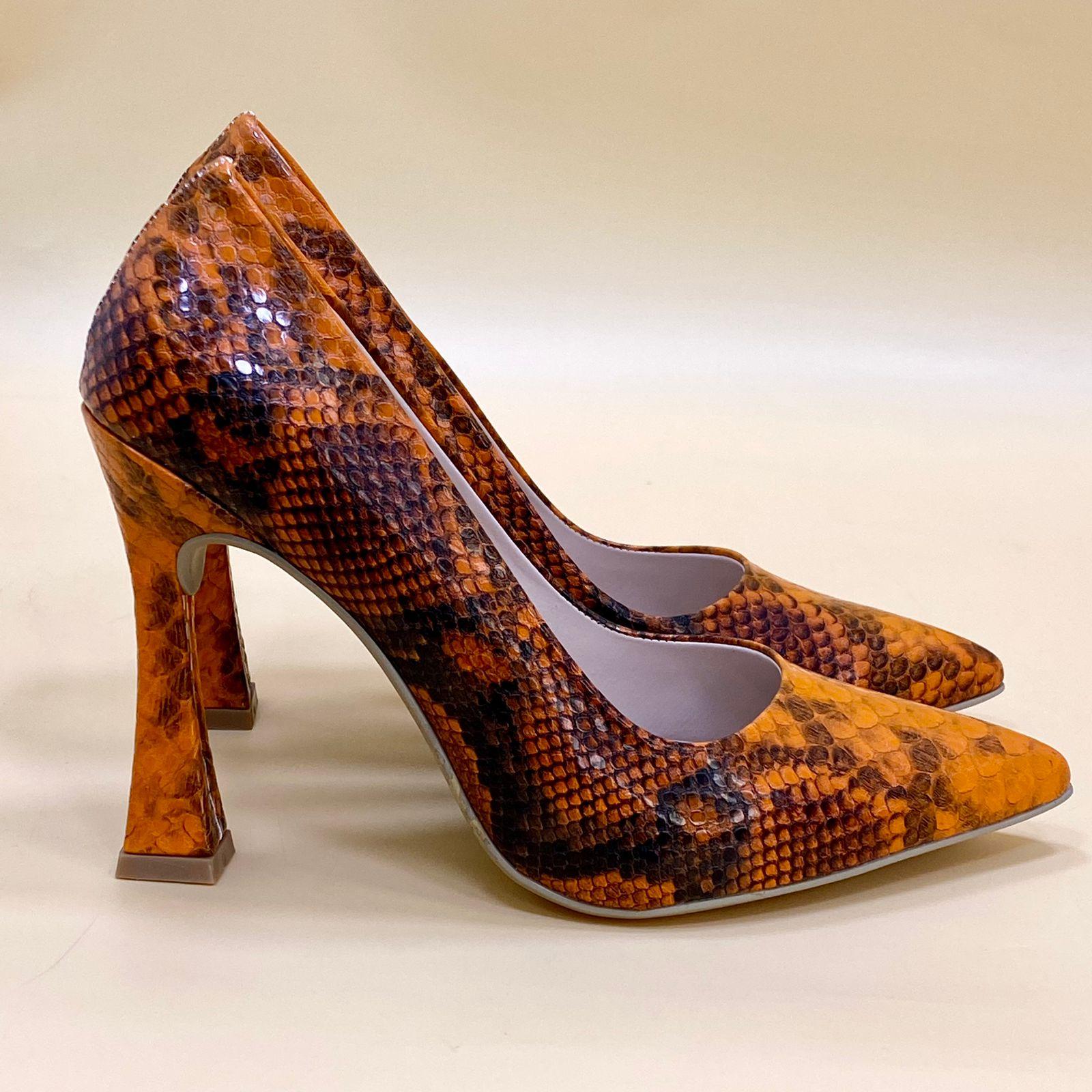 women's high heel shoes