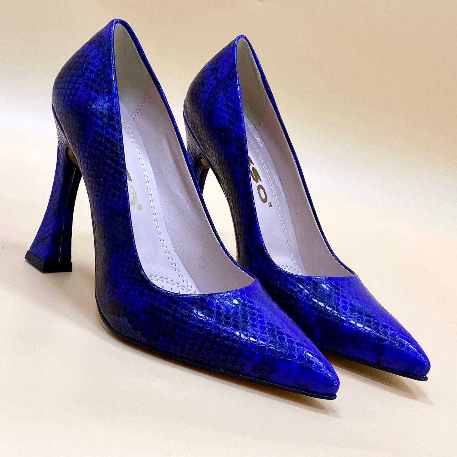 women's high heel shoes