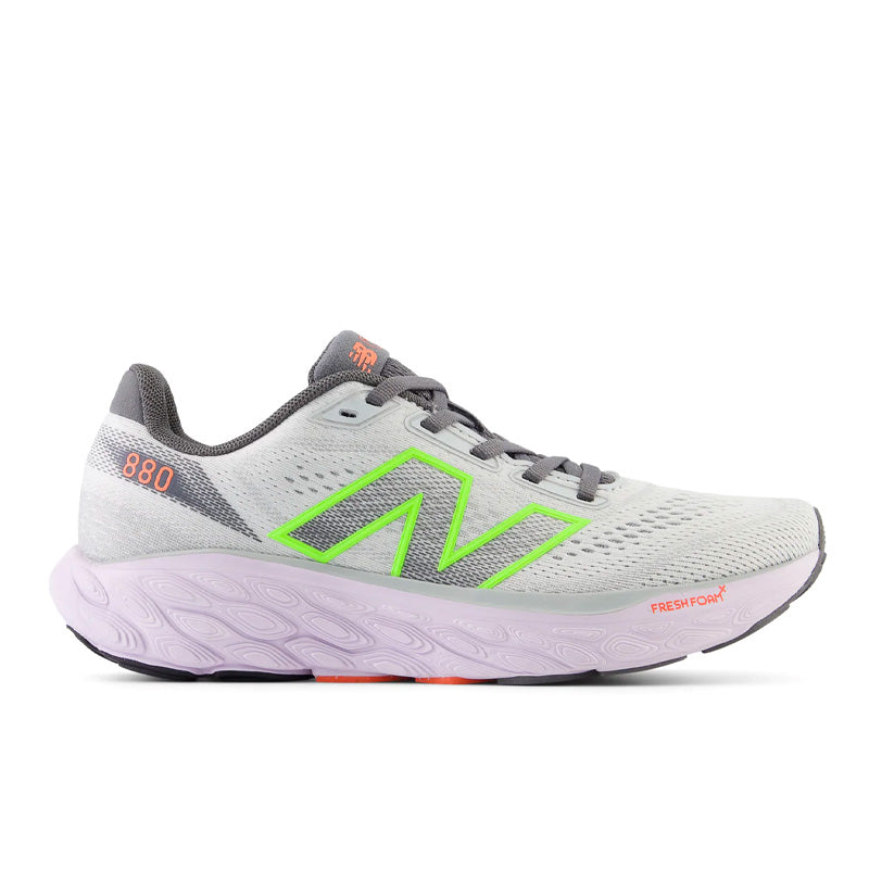 Women's New Balance running shoes