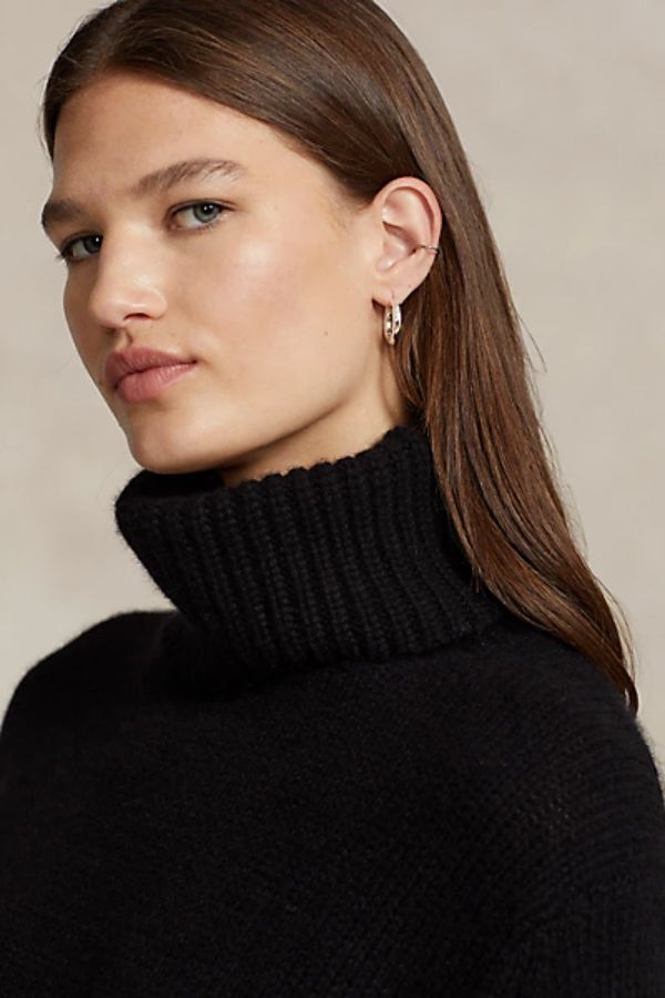 Wool Cashmere Turtleneck Sweater - Result: Soft and Stylish Wool Cashmere Turtleneck Sweater - Shop Now!